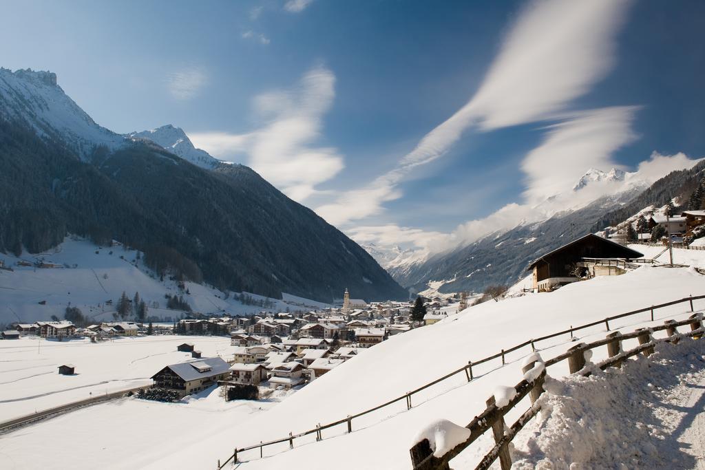 Hotel Almhof Neustift im Stubaital Exterior foto