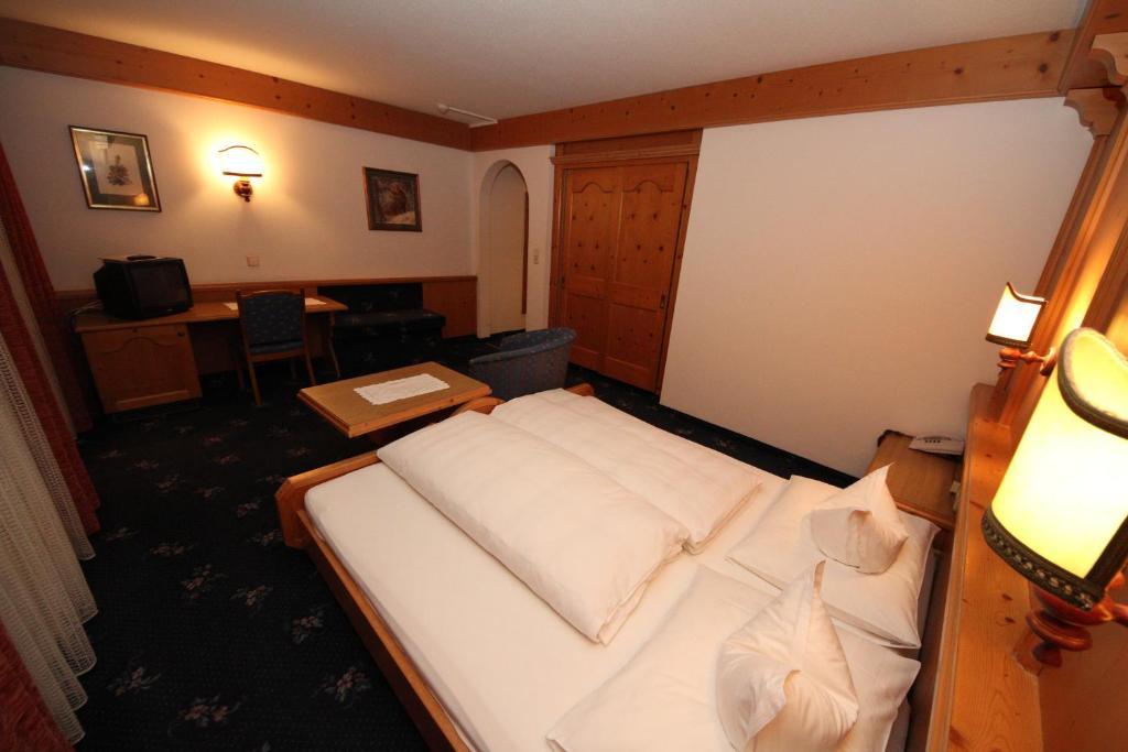 Hotel Almhof Neustift im Stubaital Cameră foto